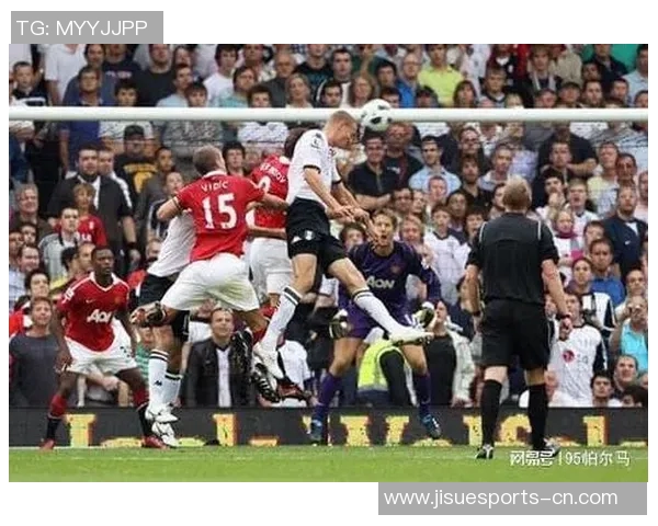 英超激战曼联轻取那不勒斯点球争议引发全场热议