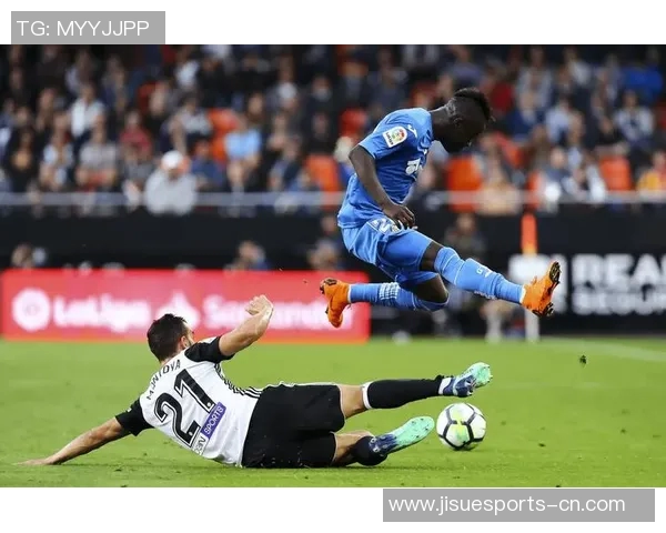 中超激战巴萨狂胜热刺五球大捷补时进球点燃全场激情分析