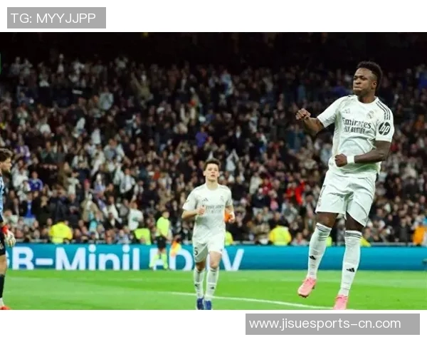 那不勒斯狂胜皇马五球大捷全场瞬间沸腾的焦点解析