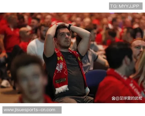 利物浦逆转那不勒斯引发争议判罚全场沸腾的世界杯瞬间