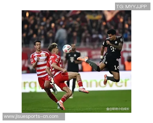 英超赛场惊现冷门拜仁3-0逆转那不勒斯全场沸腾